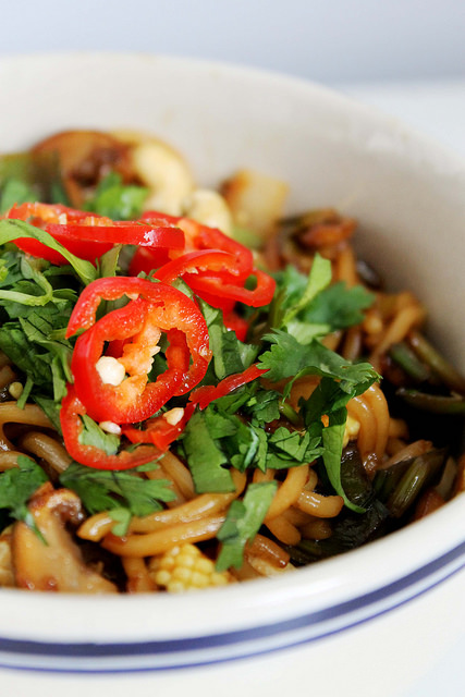 Quick Cashew Noodles